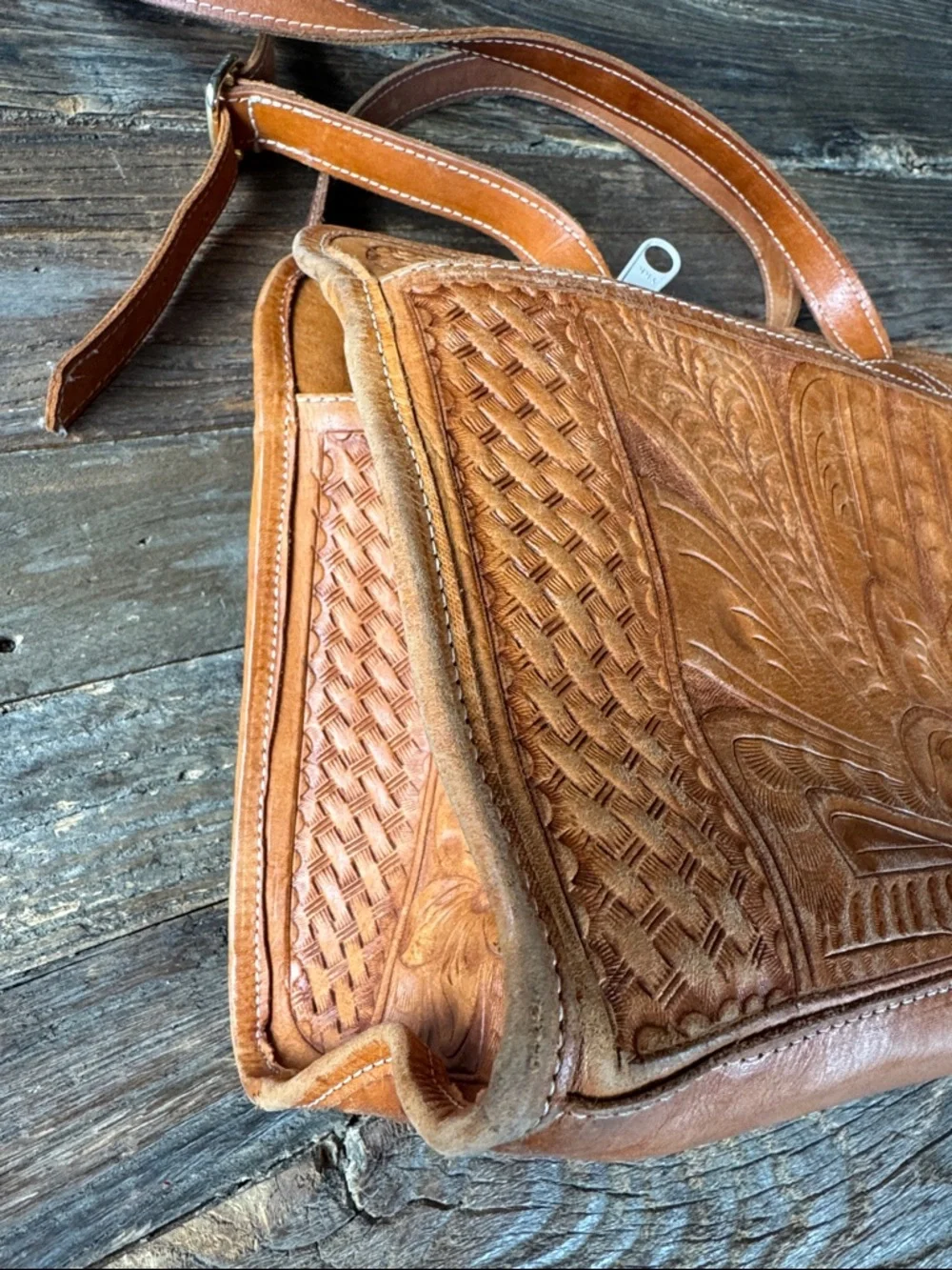 Leaders in leather vintage‎ artisan Paraguayan hand tool satchel with wallet